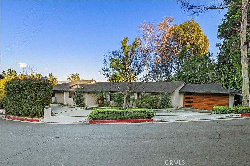 3640 Wrightwood Studio Ctr Studio City, CA 91604  | Single Family