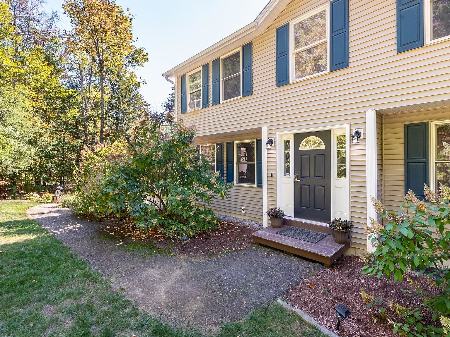 273 Leavitt Rd Belmont, NH 03220 - Thumbnail 2