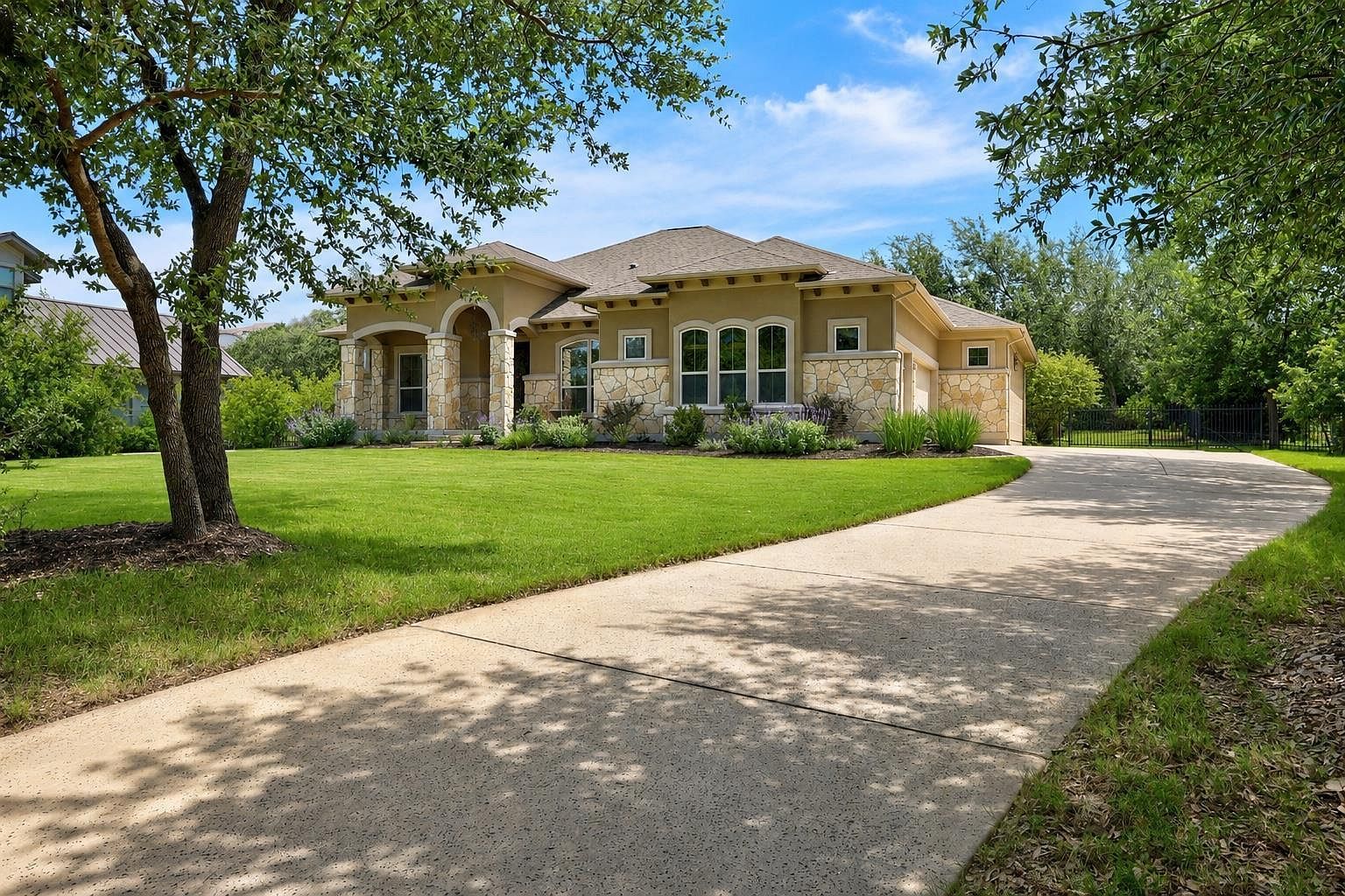 17001 Northlake Hills Dr Jonestown, TX 78645, 78645