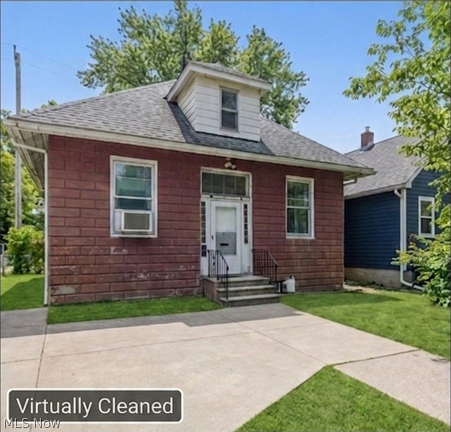 4101 John Ave Cleveland, OH 44113, 44113