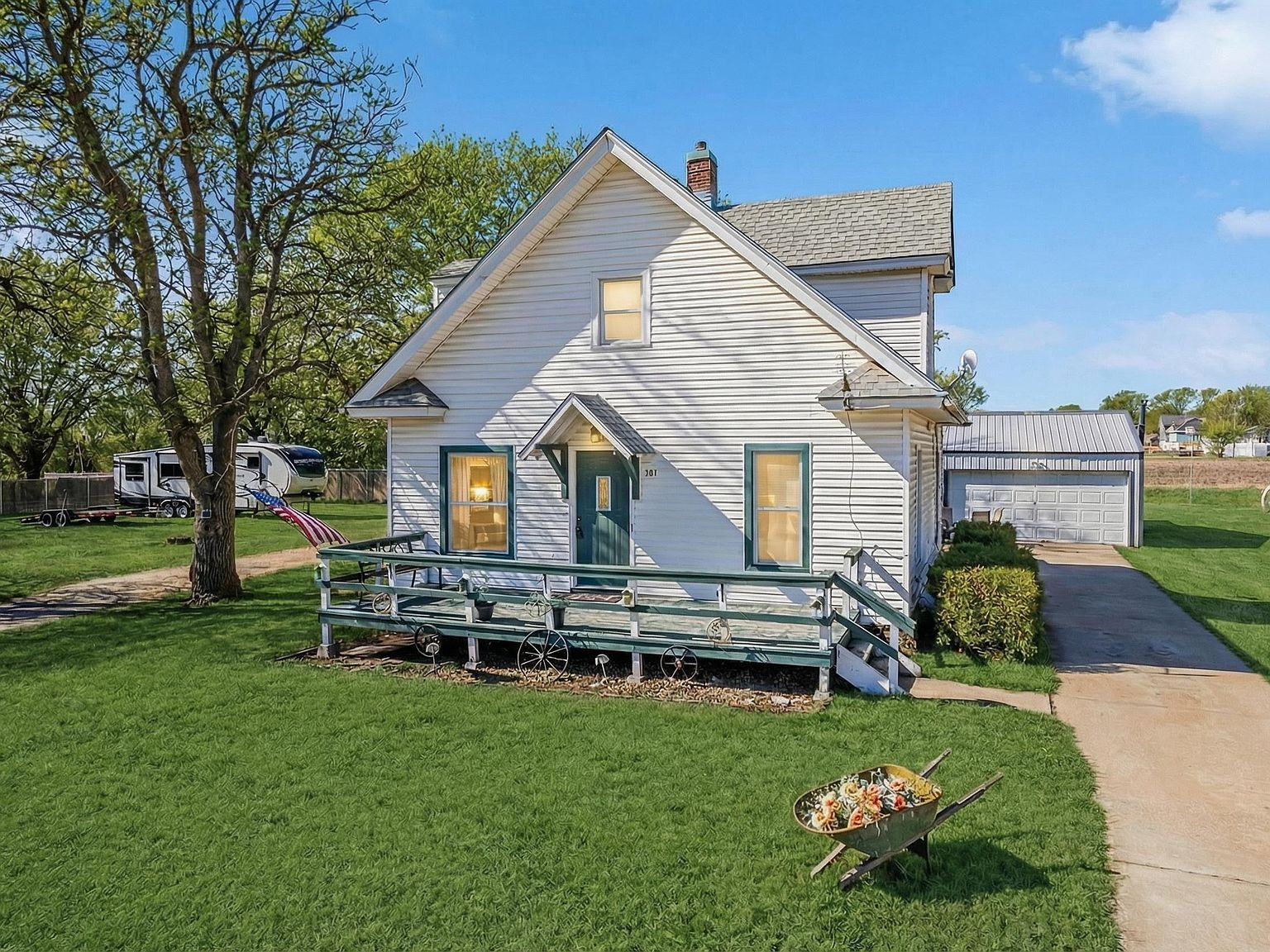 201 SE Railway Ave Woodbine, KS 67492 - Thumbnail 2