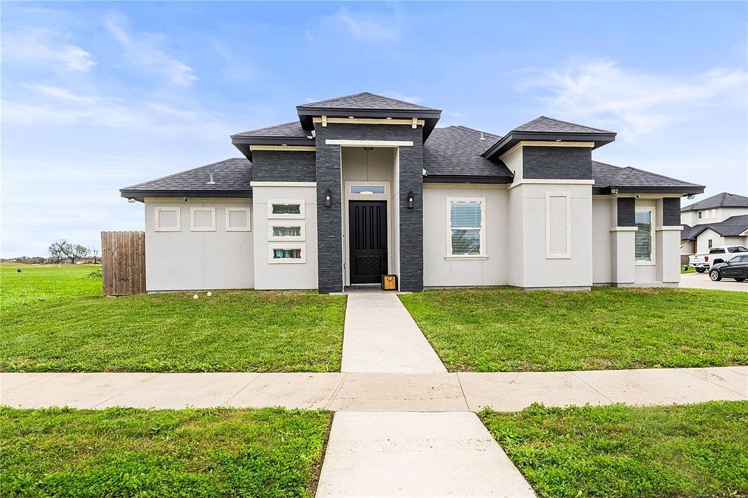 102 Prestwick Dr Portland, TX 78374 - Thumbnail 2