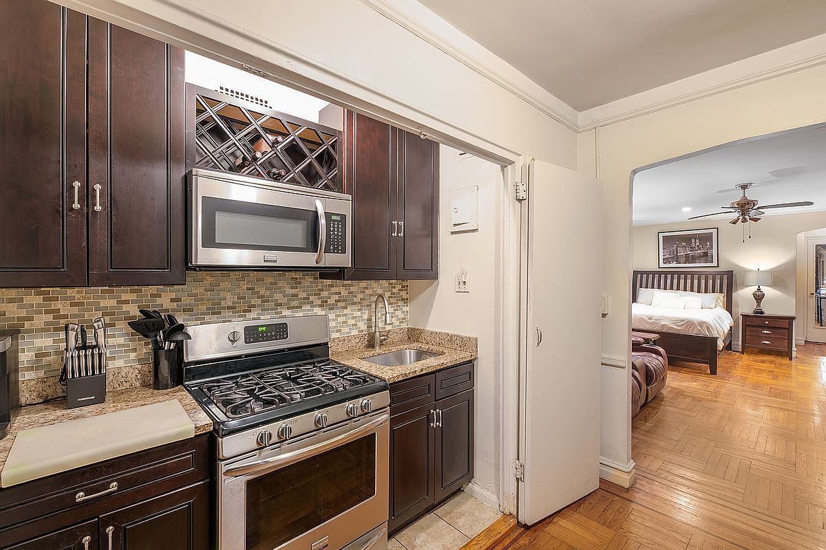 860 Grand Concourse APT 4J Bronx, NY 10451, 10451