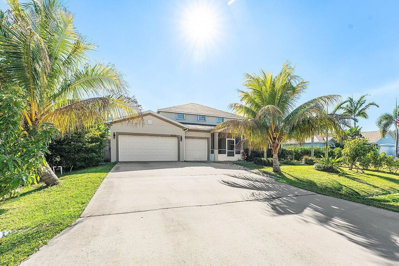 1842 SW Lofgren Ave Port Saint Lucie, FL 34953 - Thumbnail 2