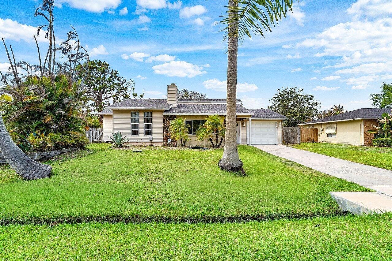2599 SE Grand Dr Port Saint Lucie, FL 34952  | Single Family