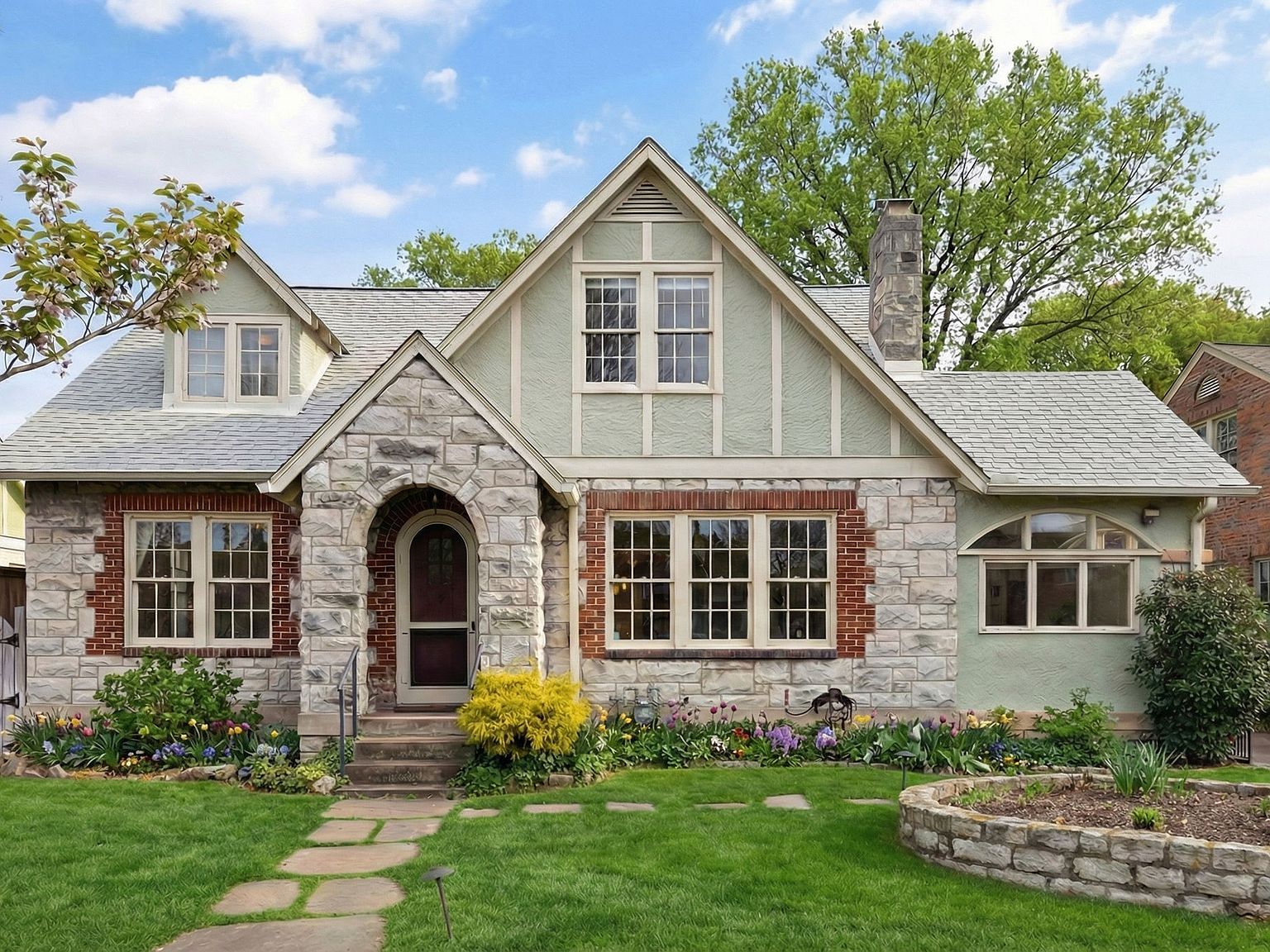 214 Lauderdale Rd Nashville, TN 37205 - Thumbnail 2