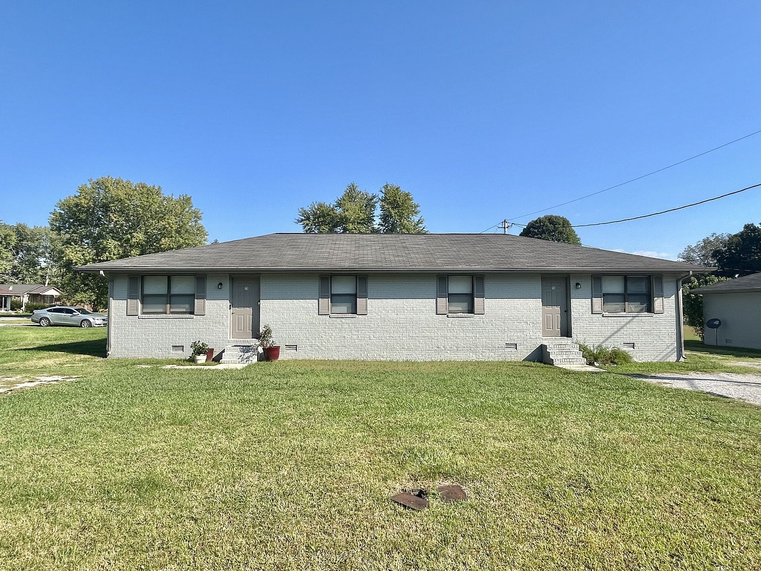 923 Oak St Manchester, TN 37355 - Thumbnail 2
