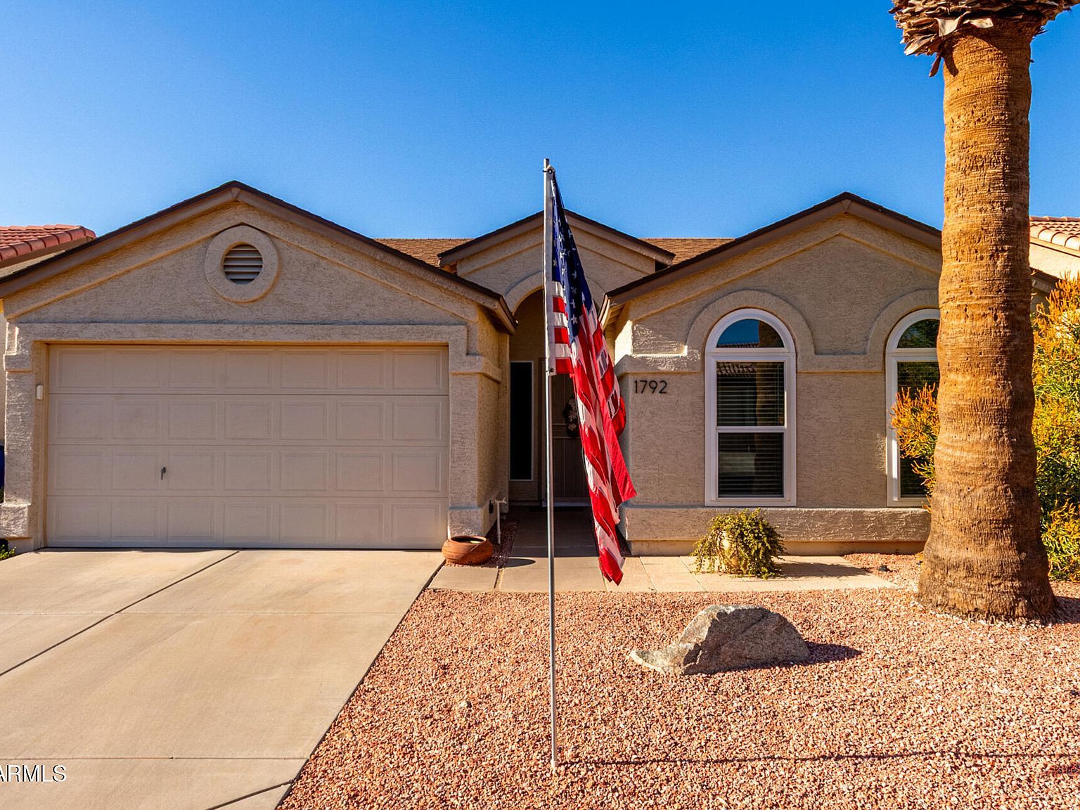 1792 E Palm Beach Dr Chandler, AZ 85249 - Thumbnail 2