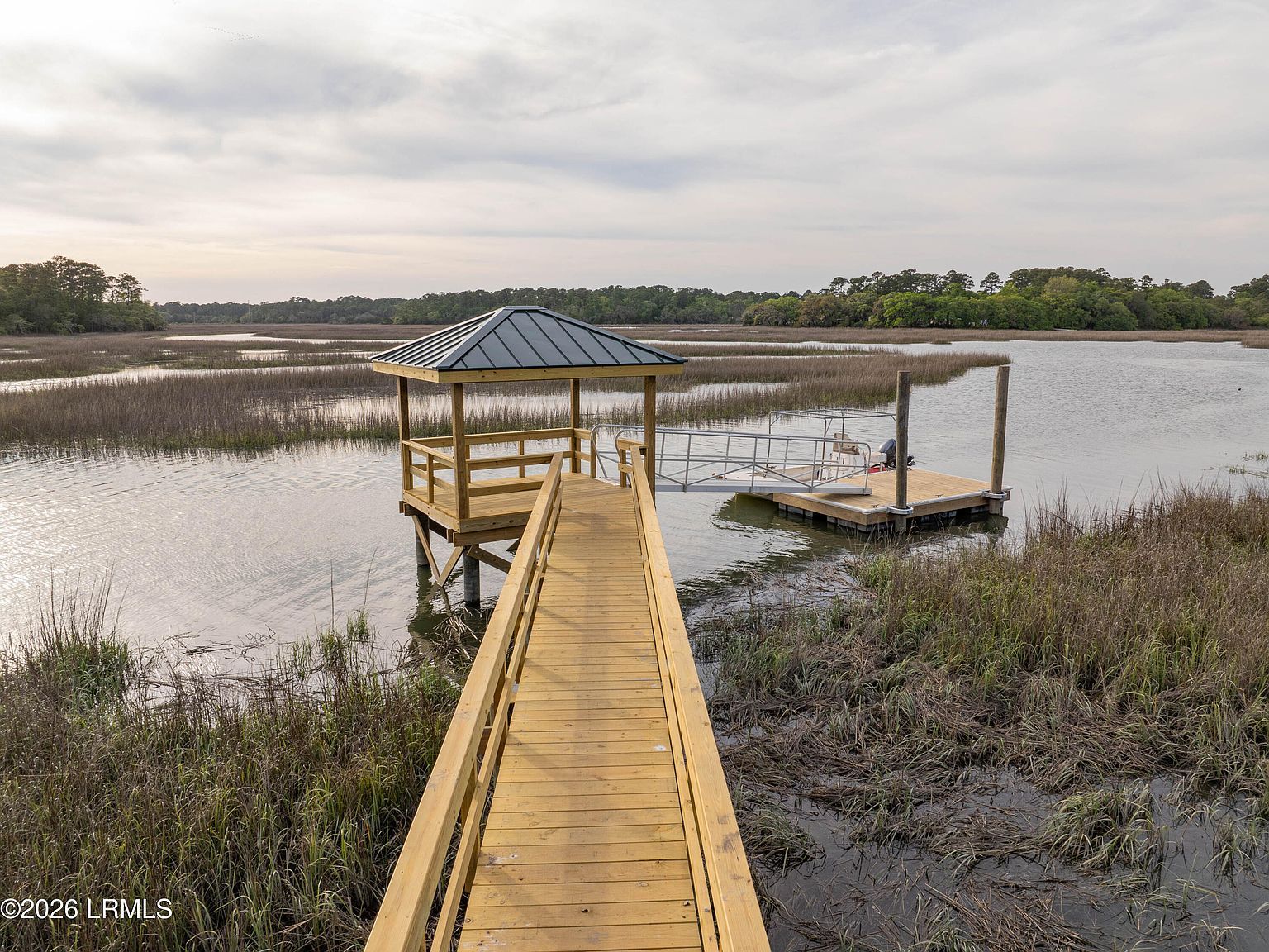 1073 Otter Cir Beaufort, SC 29902  | Land/Lot