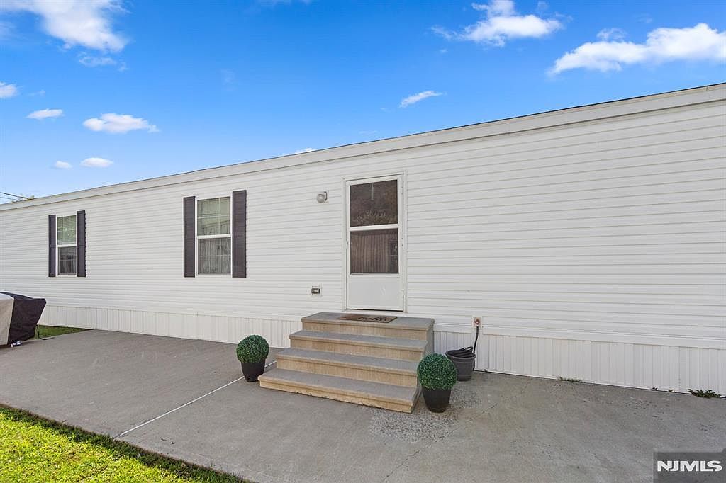 190-9 Us Highway 46 Columbia, NJ 07832 - Thumbnail 2