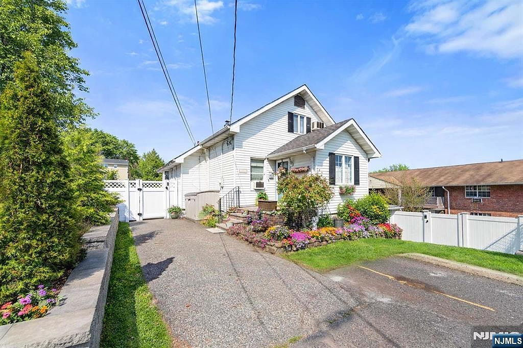 70 Overlook Ave Ridgefield Park, NJ 07660  | Single Family