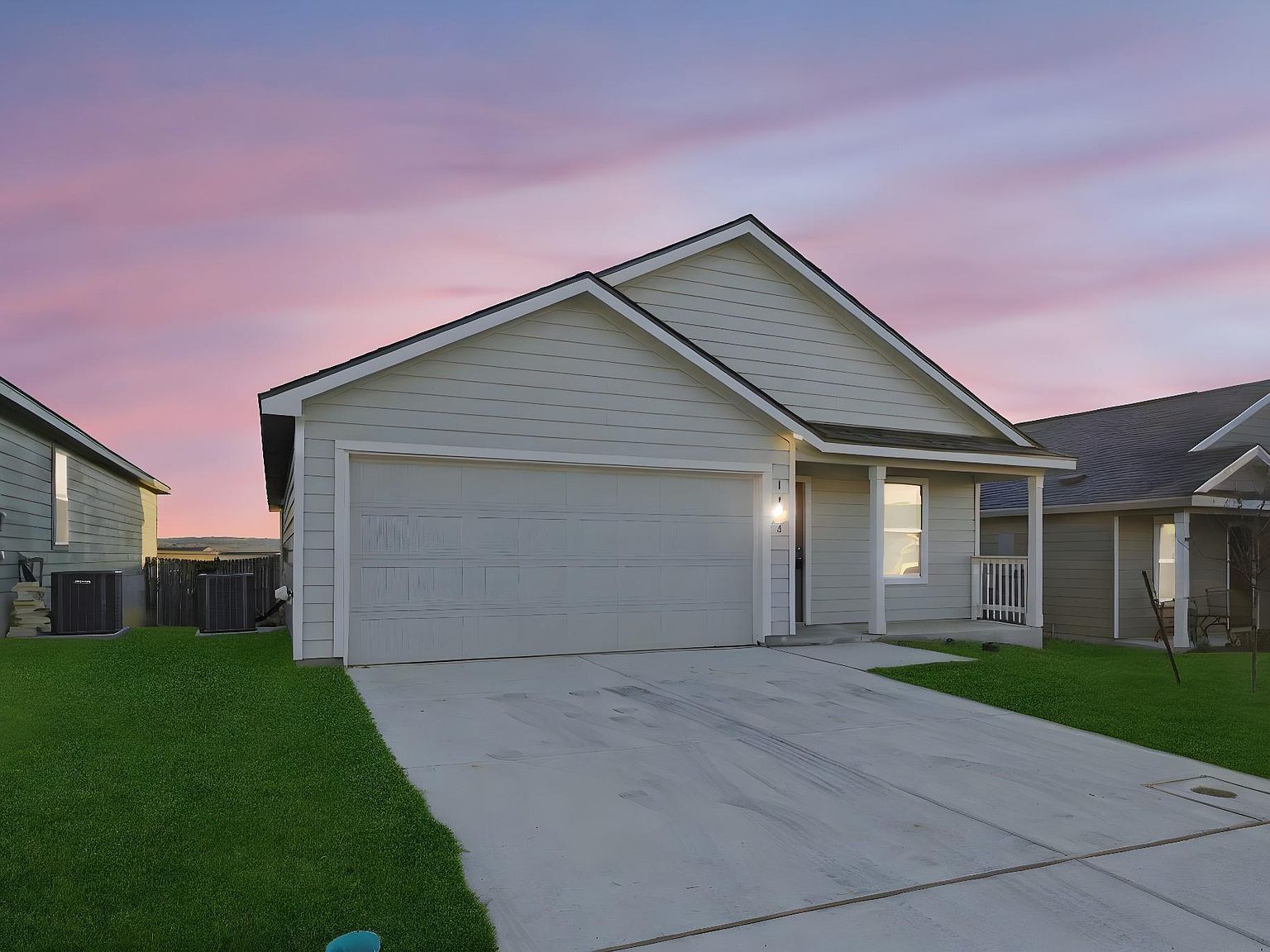 1052 Shutter Way Kerrville, TX 78028 - Thumbnail 2