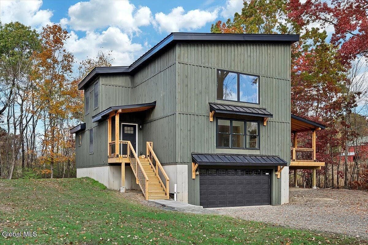 399 Snyders Corner Rd Averill Park, NY 12018 - Thumbnail 2