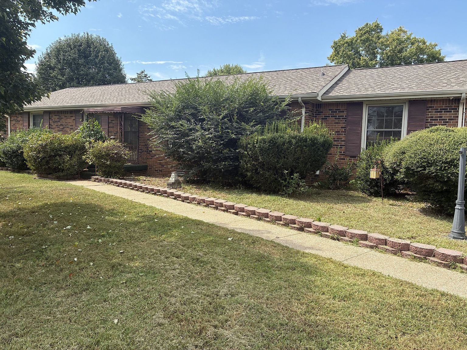 1886 Old Trenton Rd Clarksville, TN 37040 - Thumbnail 2