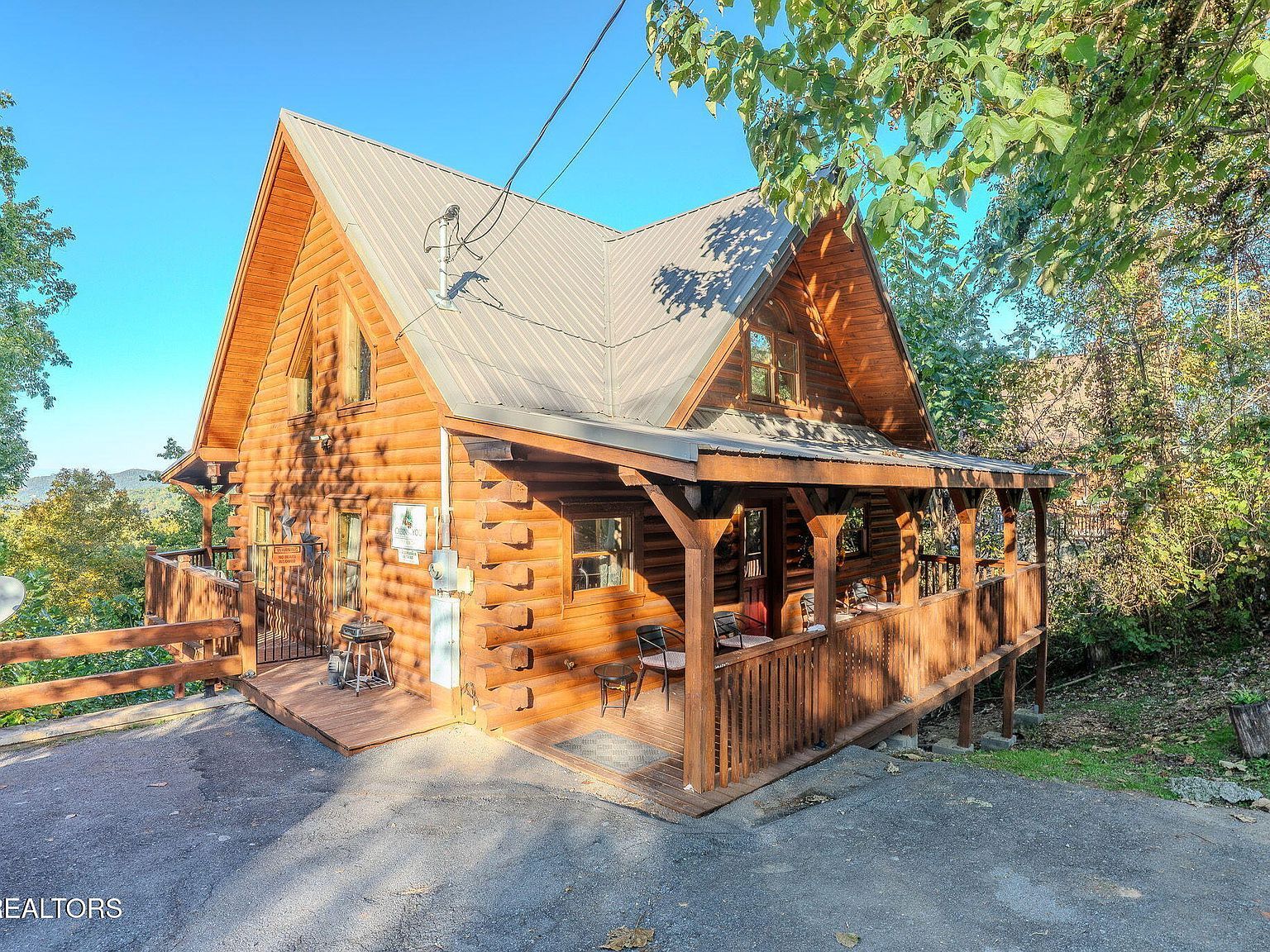 119 Chestnut Ln Gatlinburg, TN 37738 - Thumbnail 2