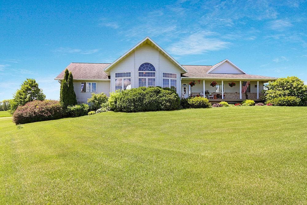 392 27th St New Auburn, WI 54757 - Thumbnail 2