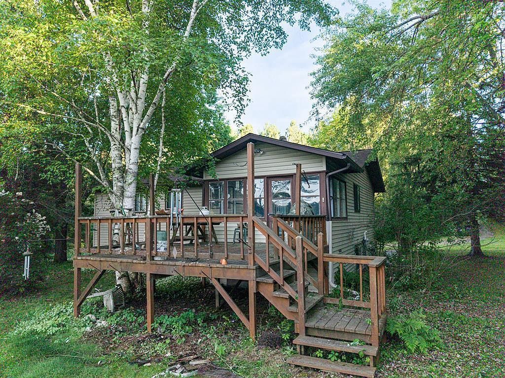 12158 W Twin Lake Rd Hayward, WI 54843, 54843