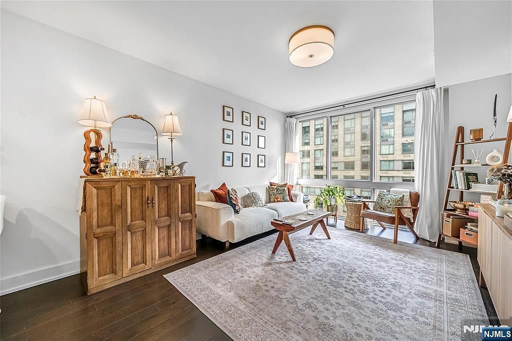 201 Marin Blvd #8080 Jersey City, NJ 07302 - Thumbnail 2