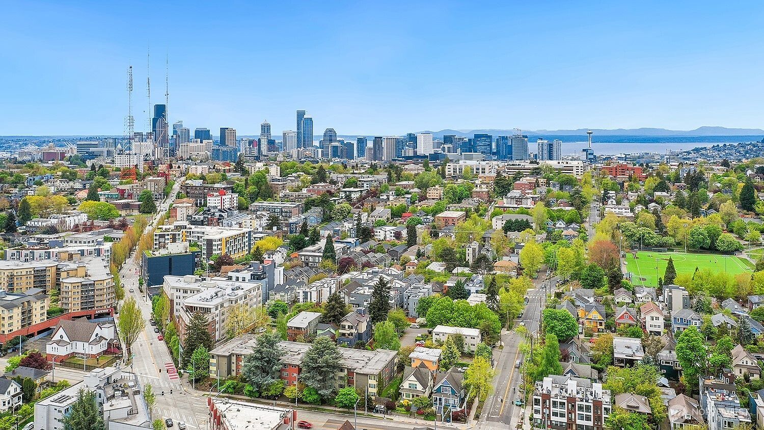 137 23rd Ave E Seattle, WA 98112 - Thumbnail 2