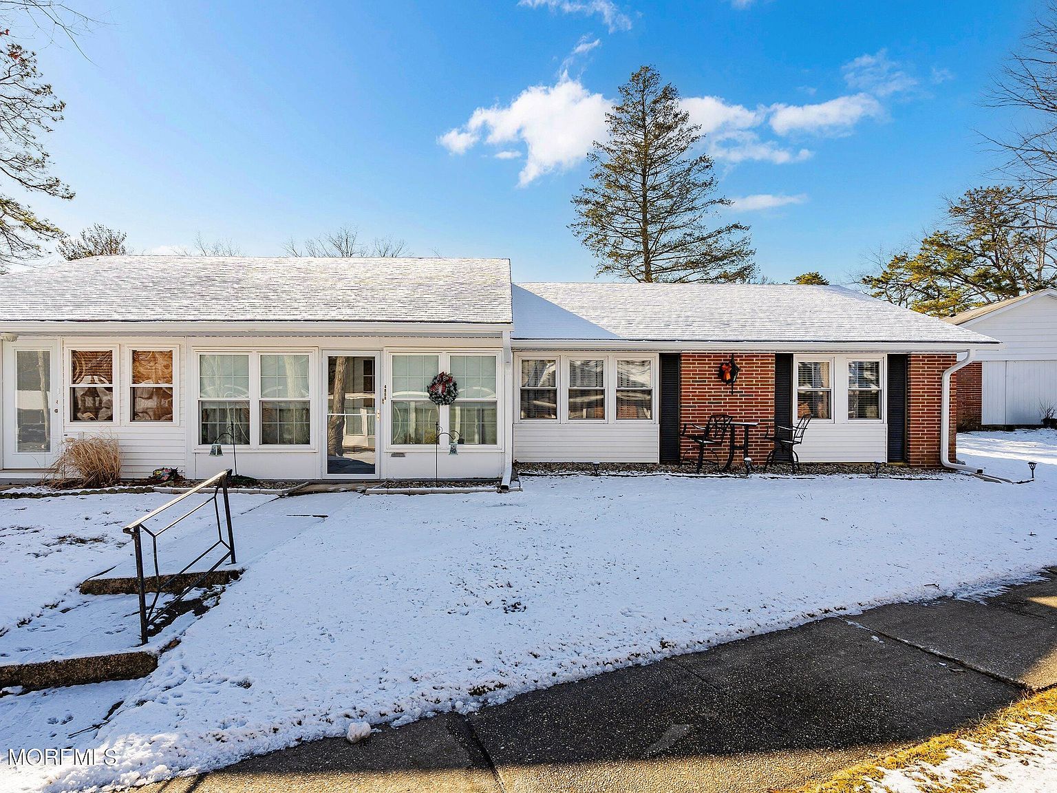 486B Thornbury Ct #1002 Lakewood, NJ 08701 - Thumbnail 2