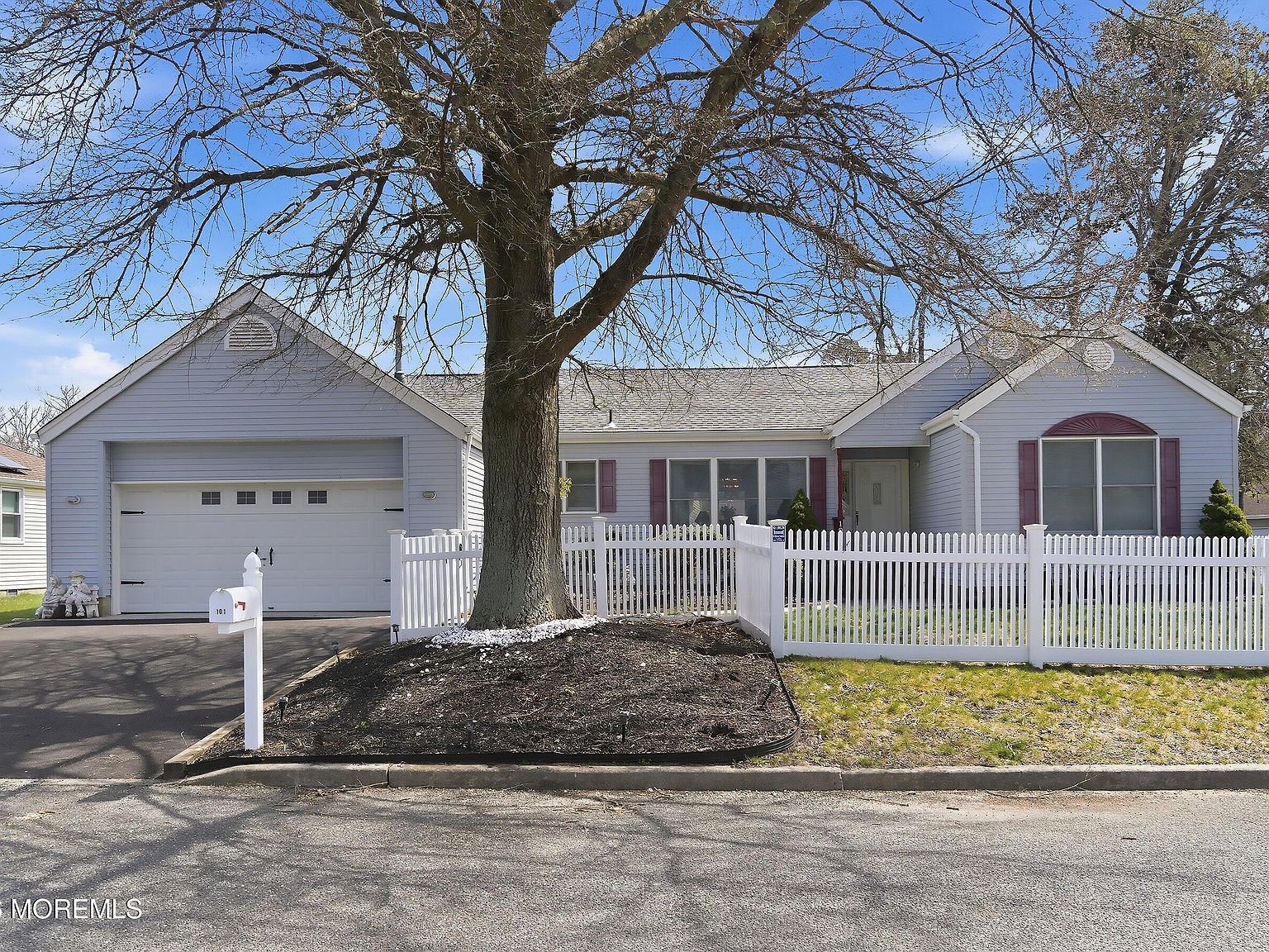 101 Foxwood Ln Forked River, NJ 08731, 8731