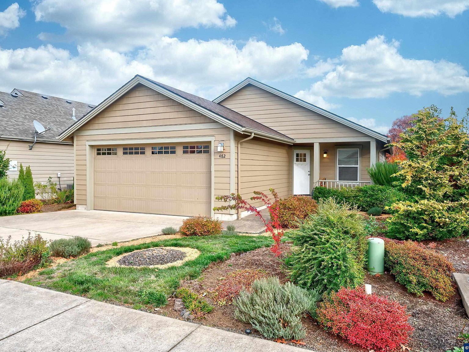 482 SE Isenberg St Dallas, OR 97338 - Thumbnail 2