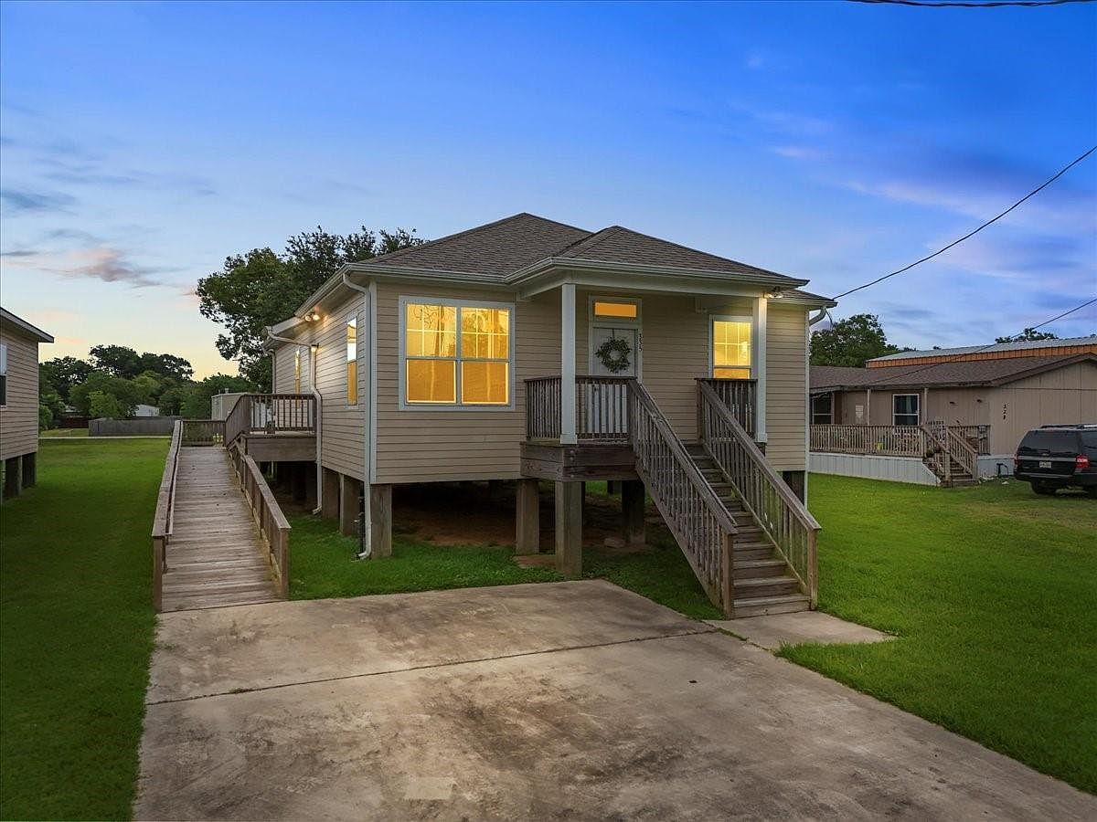 335 6th St San Leon, TX 77539 - Thumbnail 2