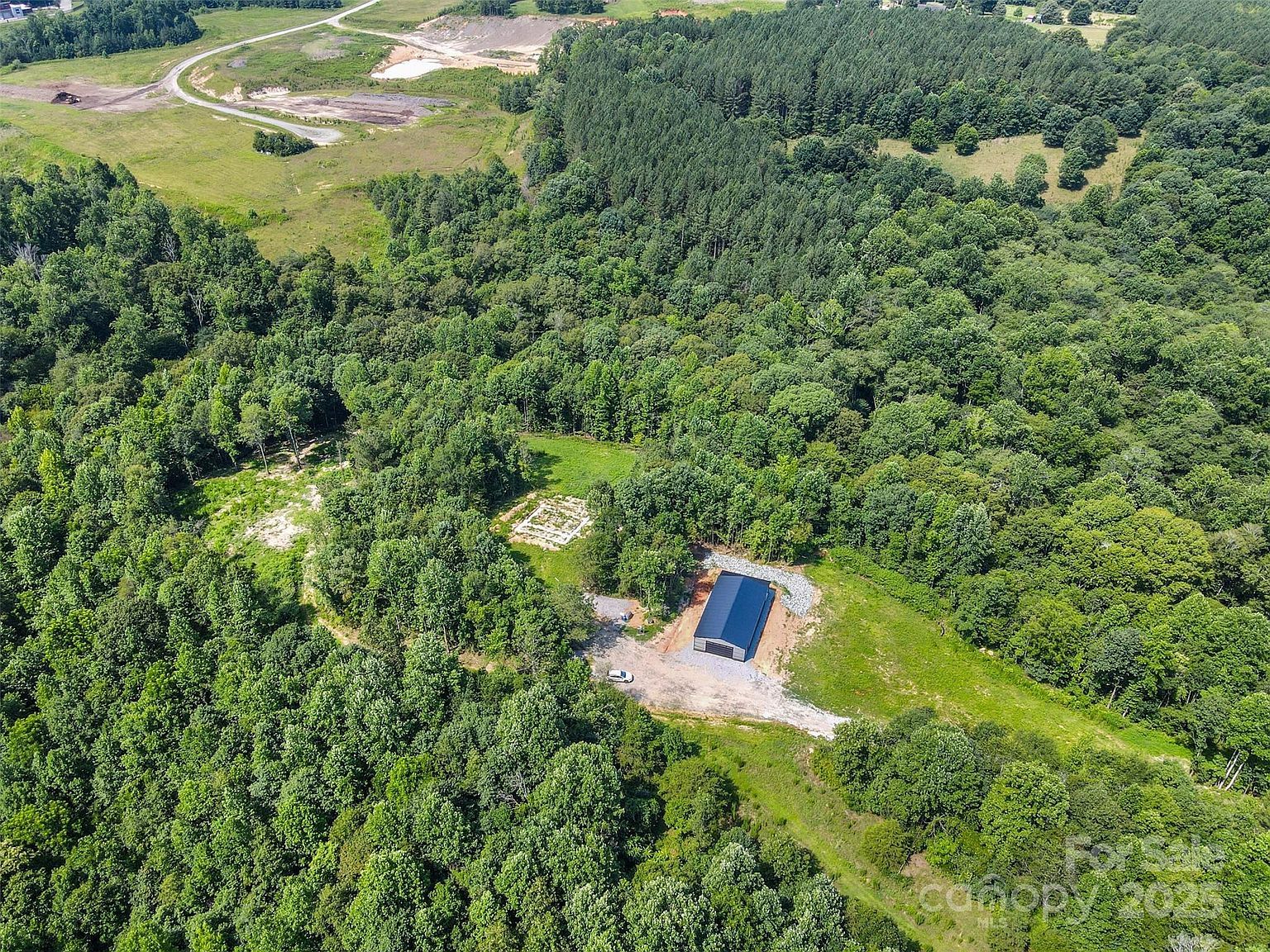 1371 Alexis High Shoals Rd Dallas, NC 28034 - Thumbnail 2