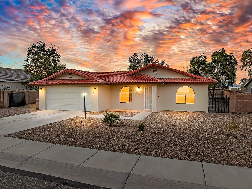 1805 E Boulder Creek Way Fort Mohave, AZ 86426 - Thumbnail 2