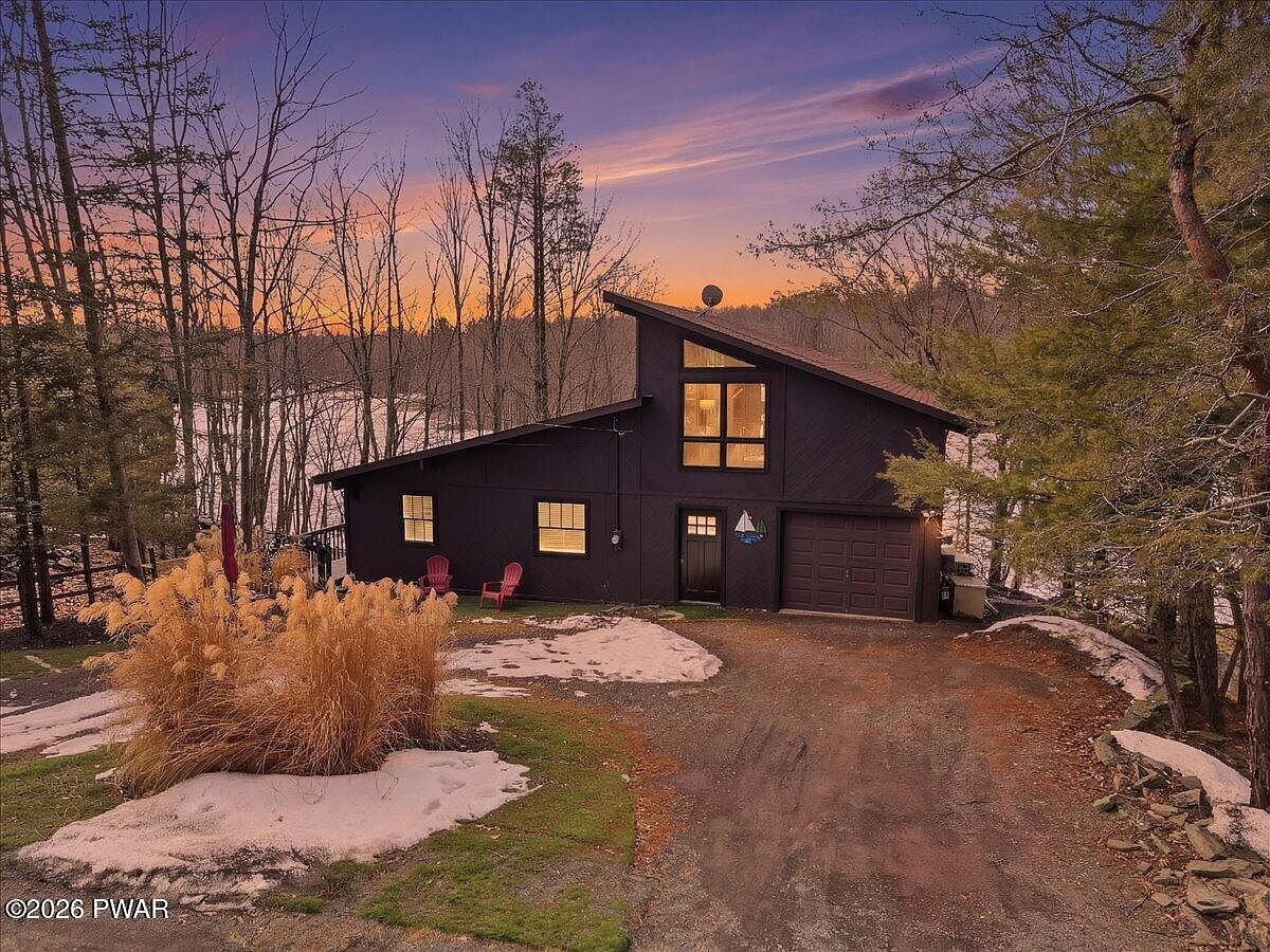 1096 Aquarius Dr Lake Ariel, PA 18436 - Thumbnail 2