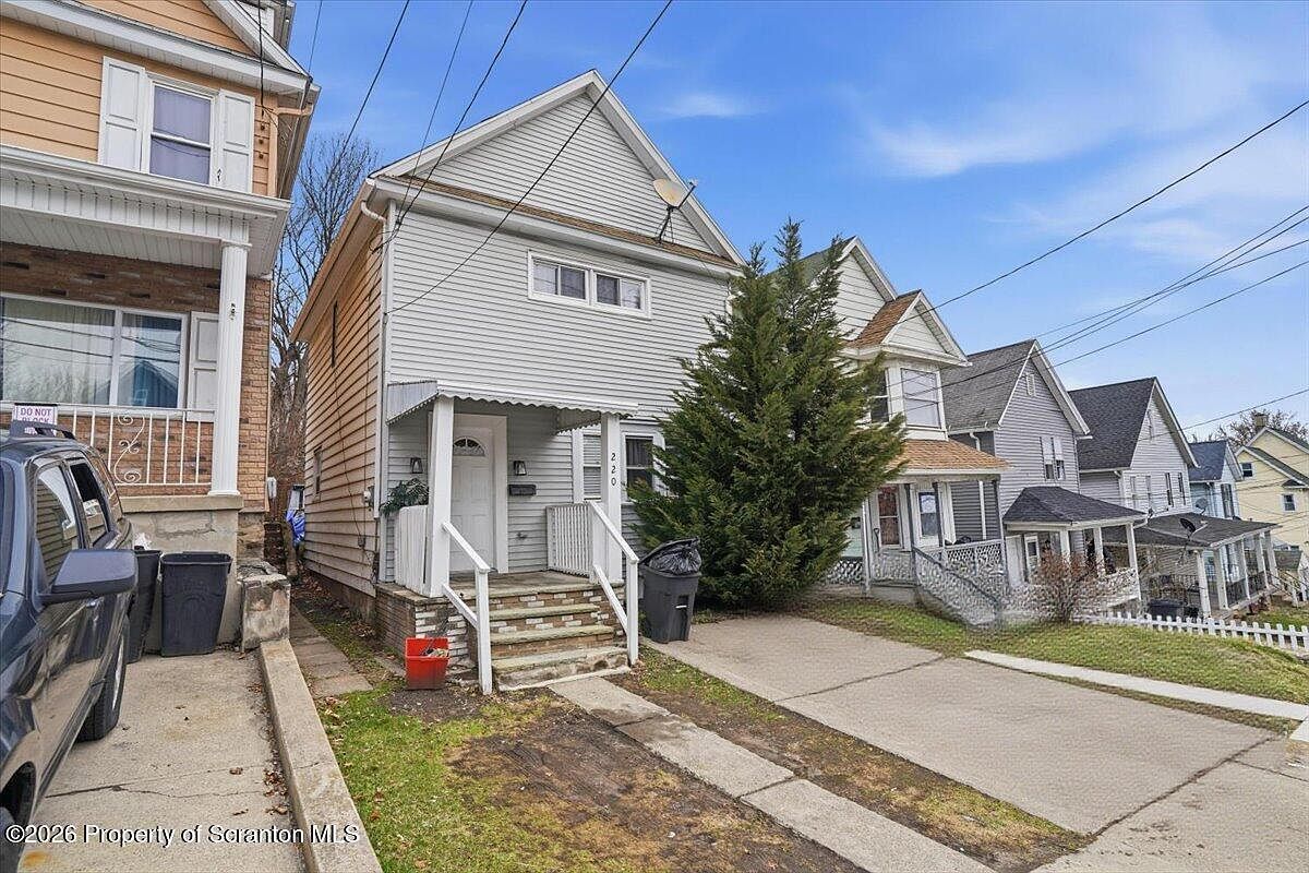 220 Ferdinand St Scranton, PA 18508 - Thumbnail 2
