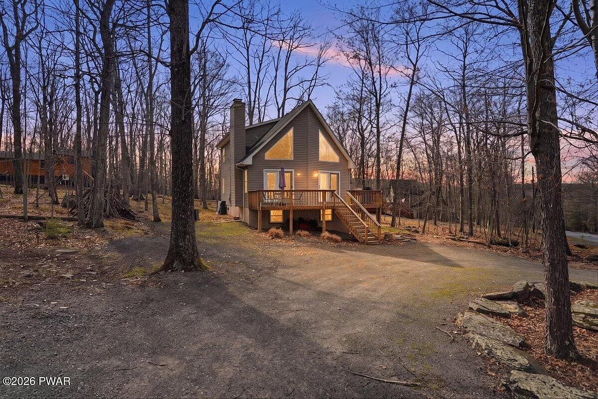109 Robin Way Lackawaxen, PA 18435  | Single Family