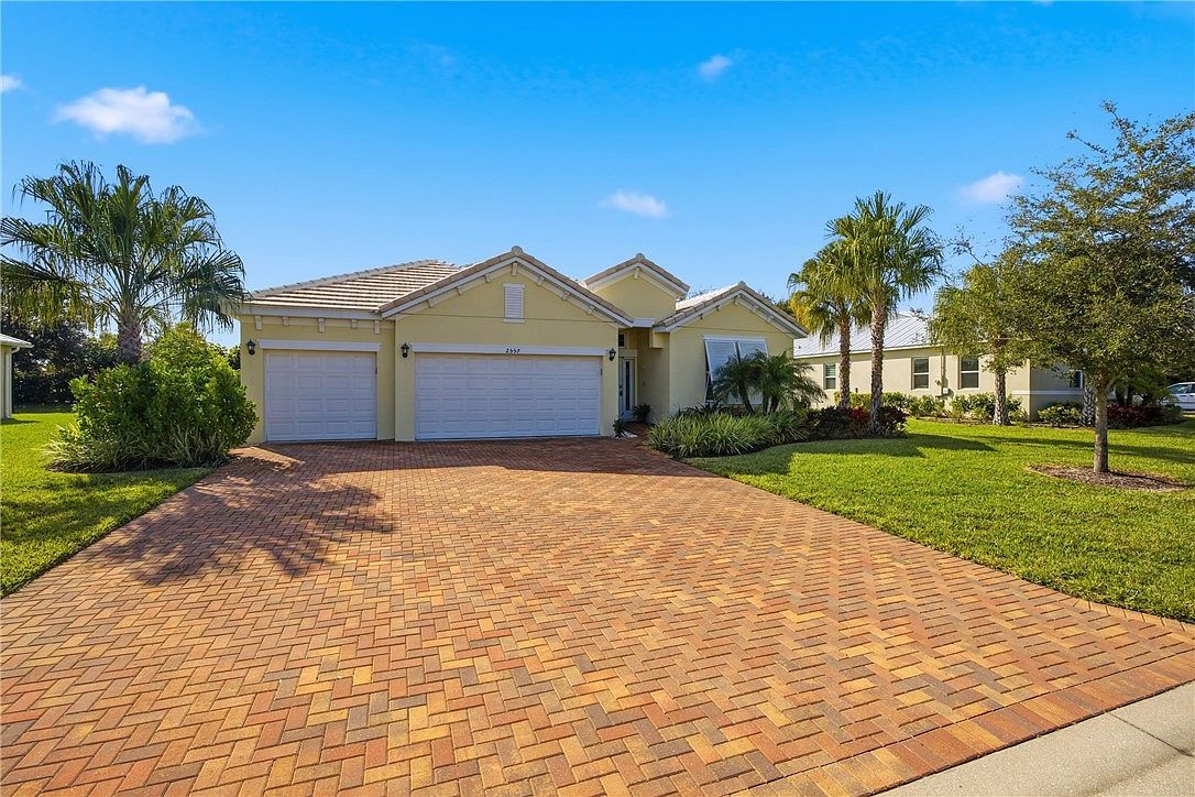 2557 Saint Lucia Cir Vero Beach, FL 32967 - Thumbnail 2