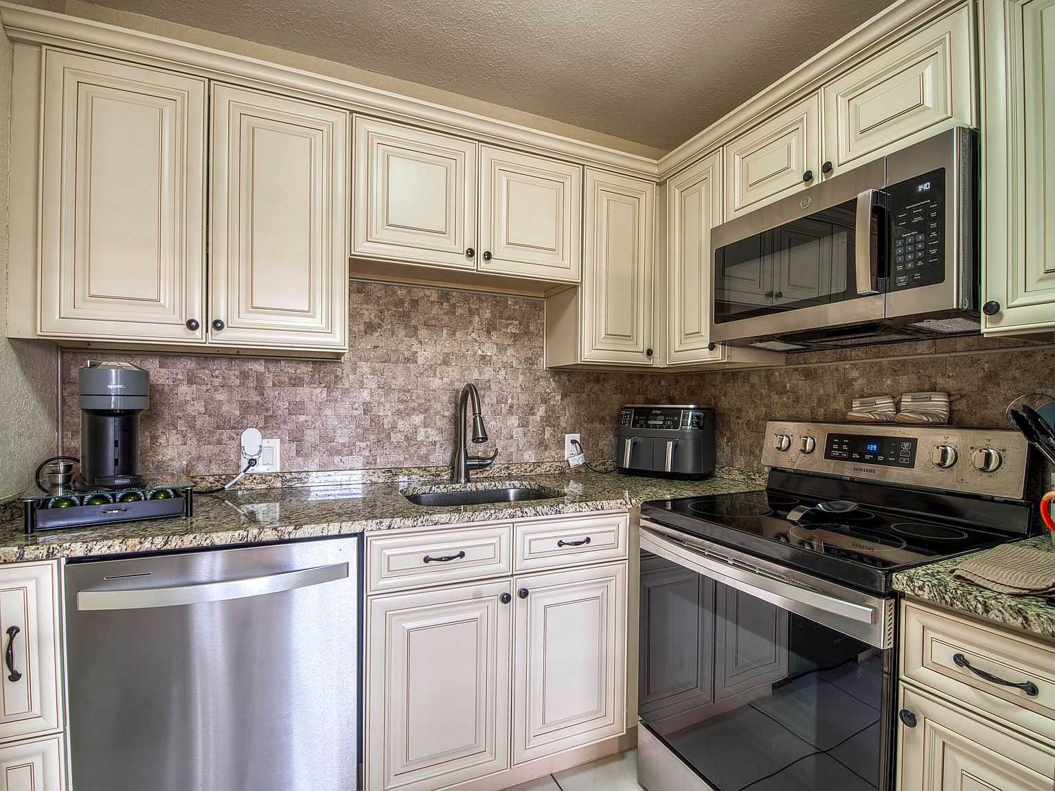 293 Brighton Dr E #293-G Boca Raton, FL 33434 - Thumbnail 2