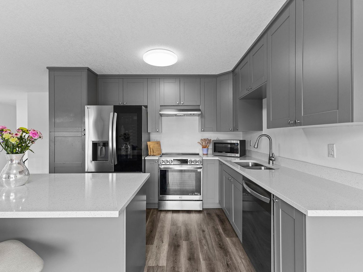 10402 Yorktown Ln N Maple Grove, MN 55369  | New build