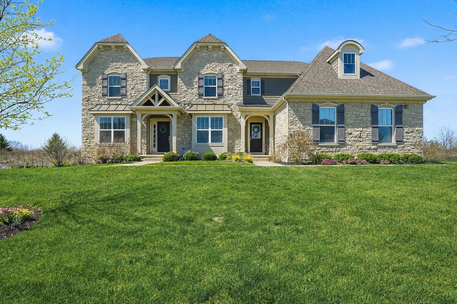24324 N Blue Aster Ln Lake Barrington, IL 60010  | Single Family