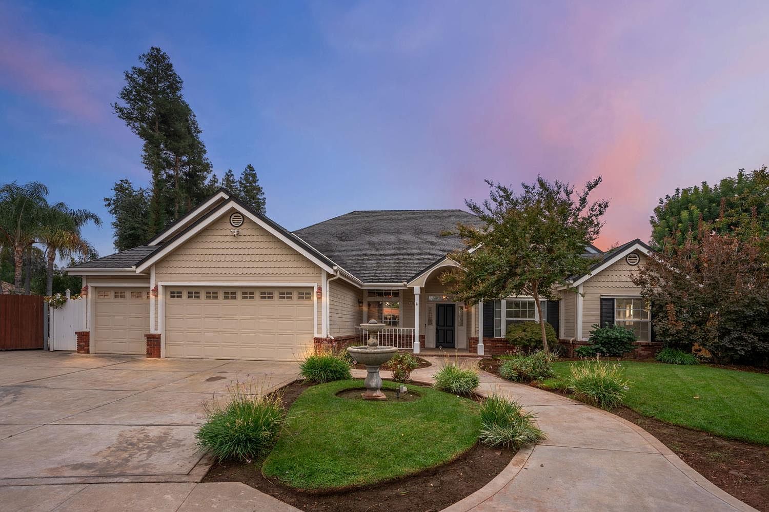 602 Fallbrook Ave Clovis, CA 93611 - Thumbnail 2