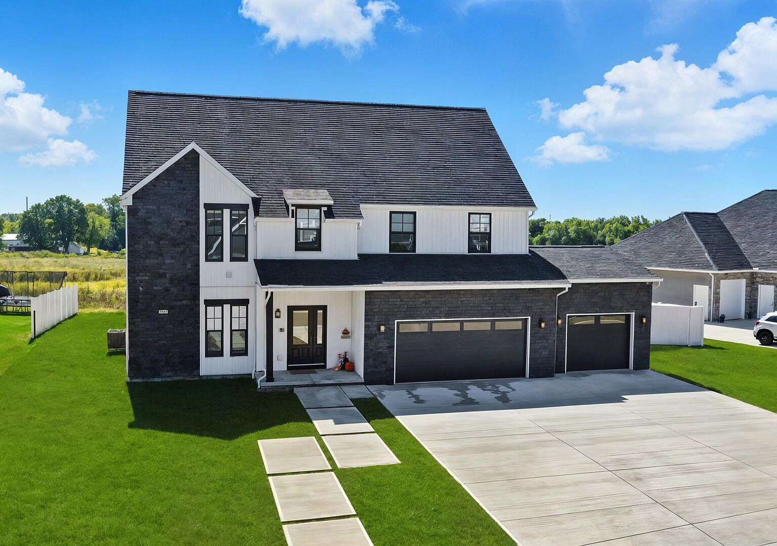 10321 Wheatfield Dr Findlay, OH 45840 - Thumbnail 2