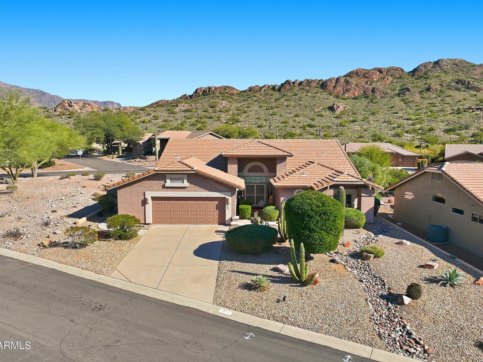 4817 S Nighthawk Dr Gold Canyon, AZ 85118 - Thumbnail 2