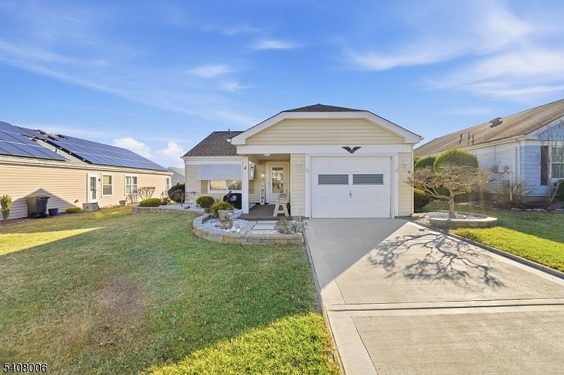 7 Woodstock Ln Manchester, NJ 08759 - Thumbnail 2