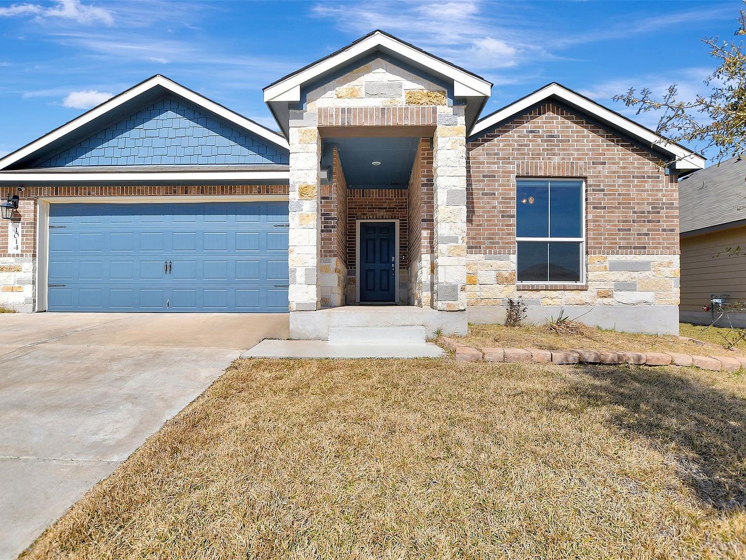 1014 Fannin St Brenham, TX 77833 - Thumbnail 2