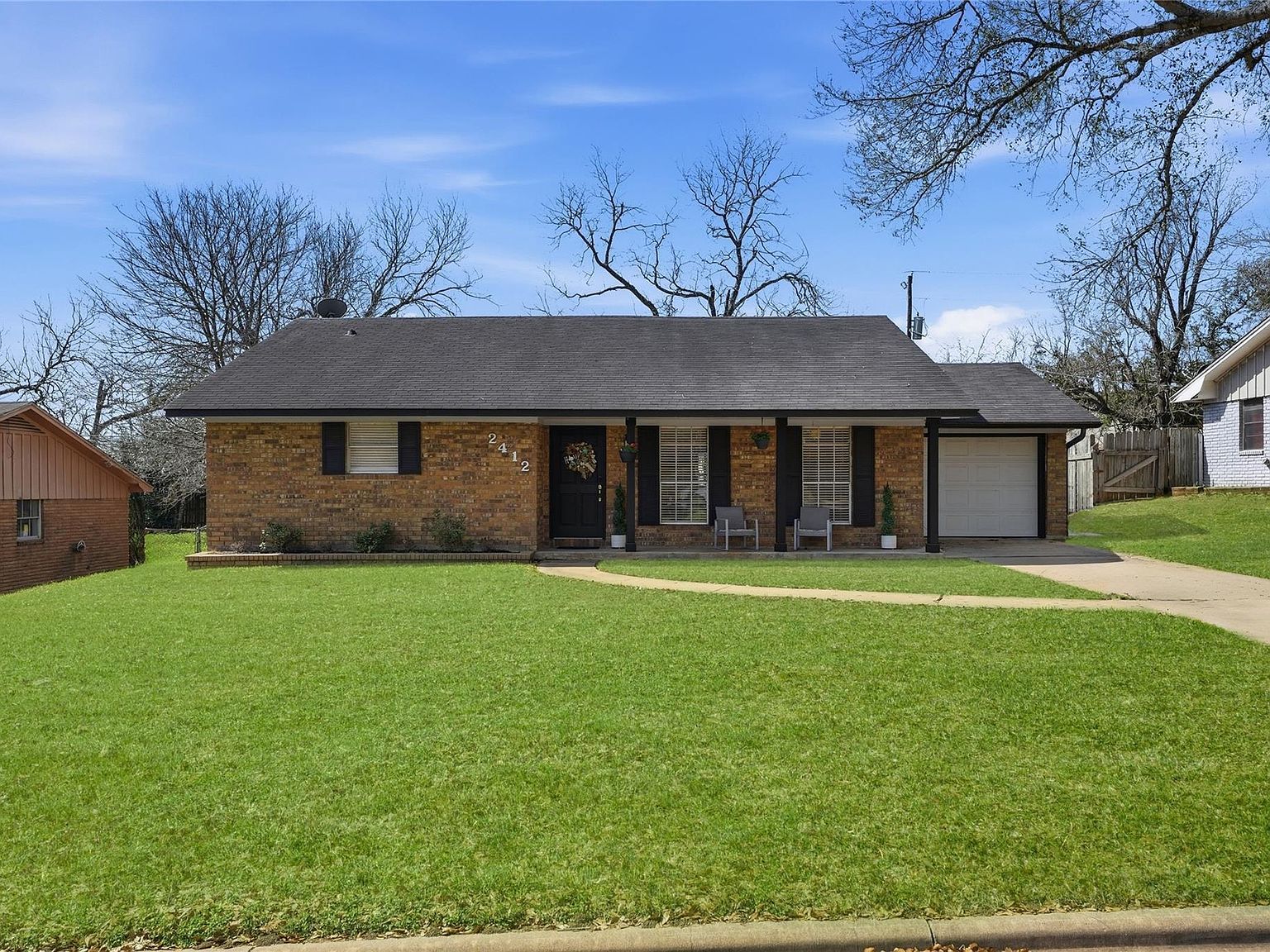 2412 Airline Dr Brenham, TX 77833 - Thumbnail 2