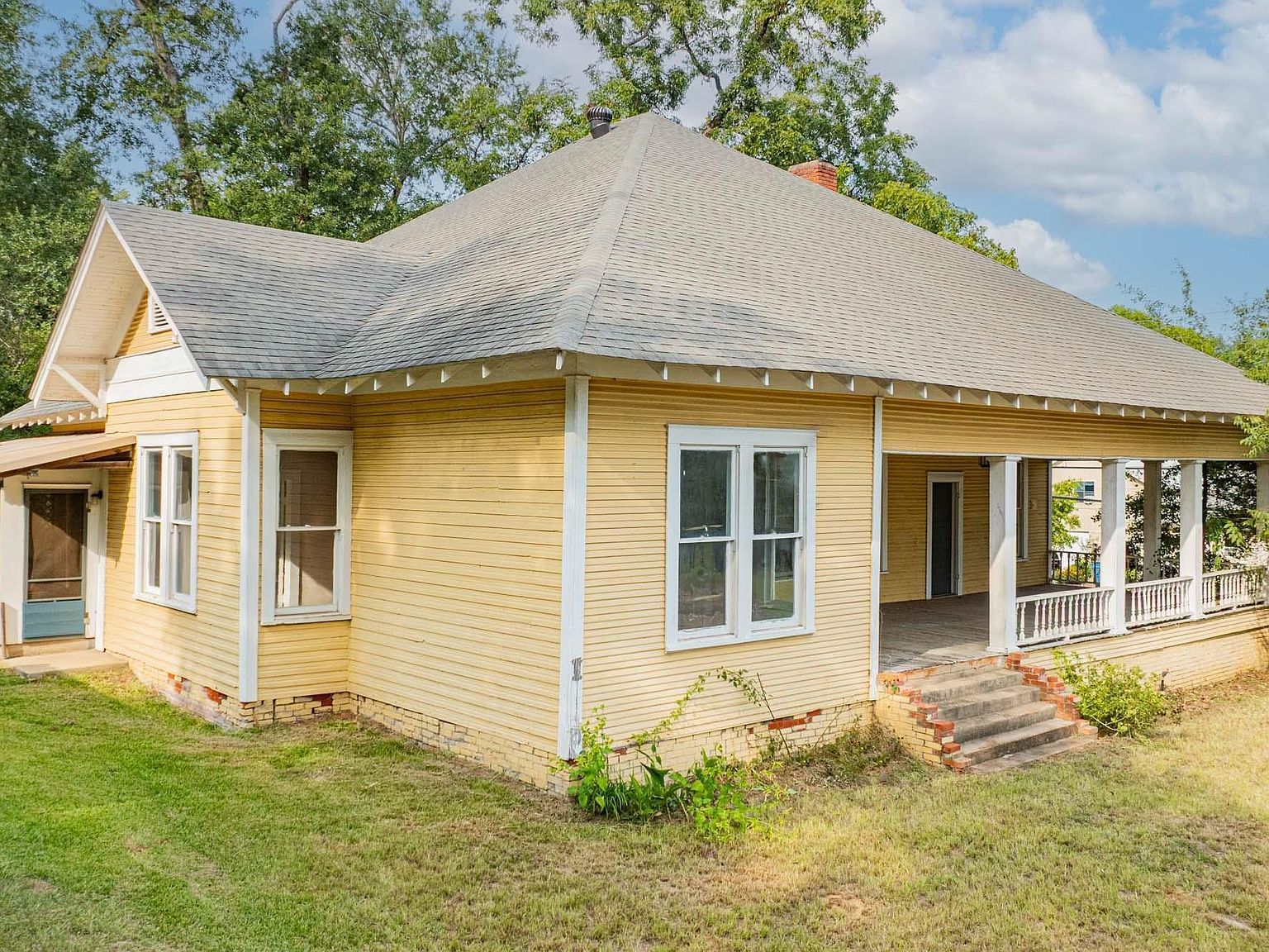 100 W Groves St Big Sandy, TX 75755, 75755