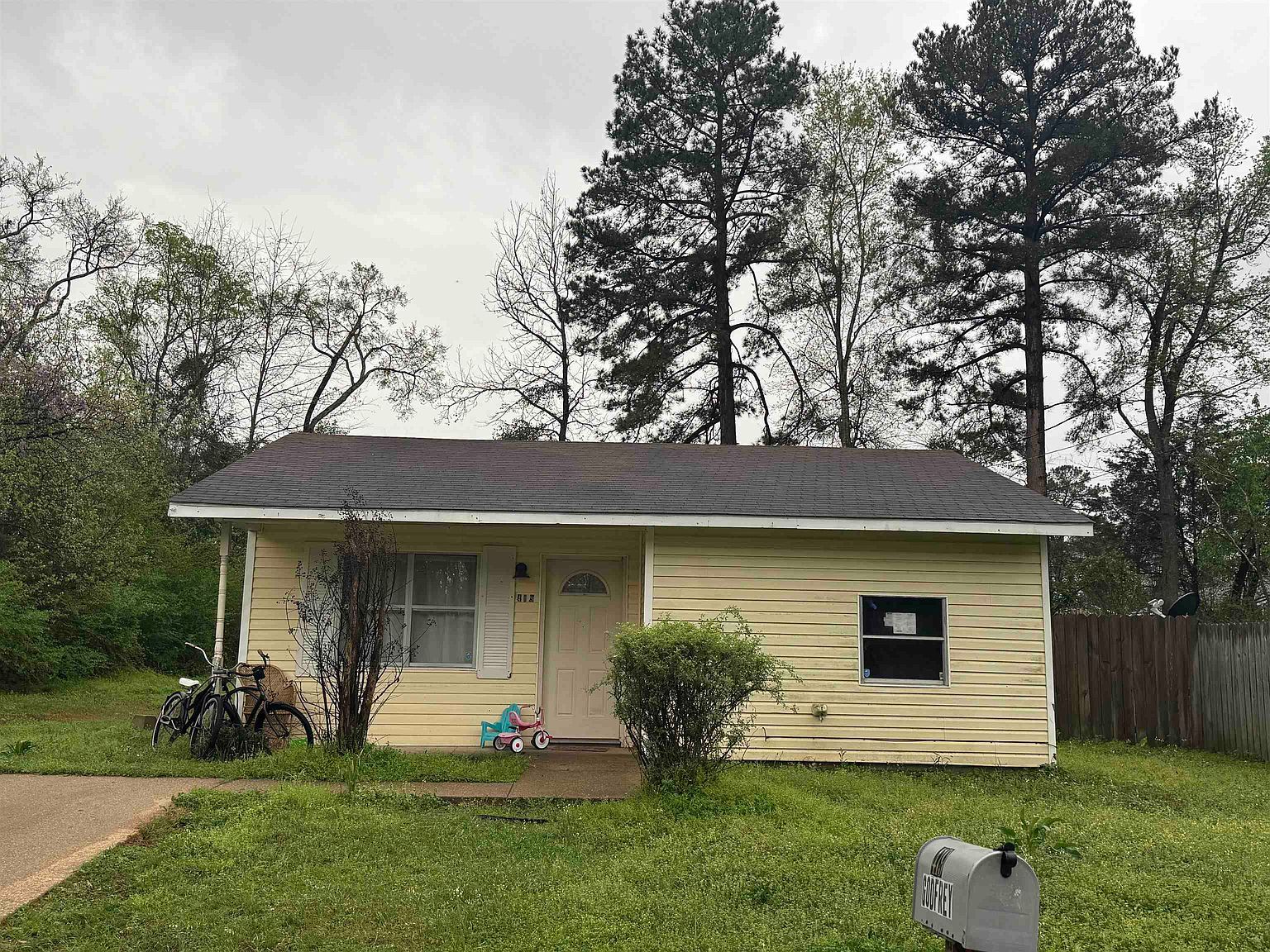 419 Godfrey St Gladewater, TX 75647  | Single Family