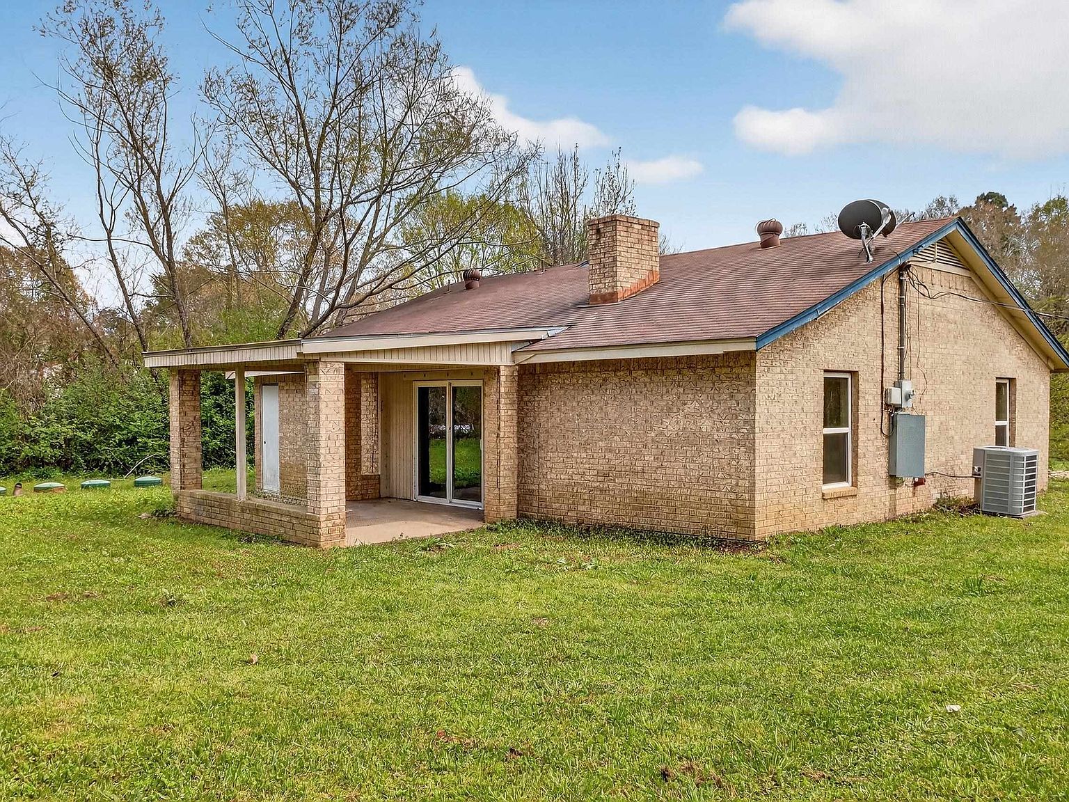 1029 Private Road 1999 Gladewater, TX 75647  | Single Family