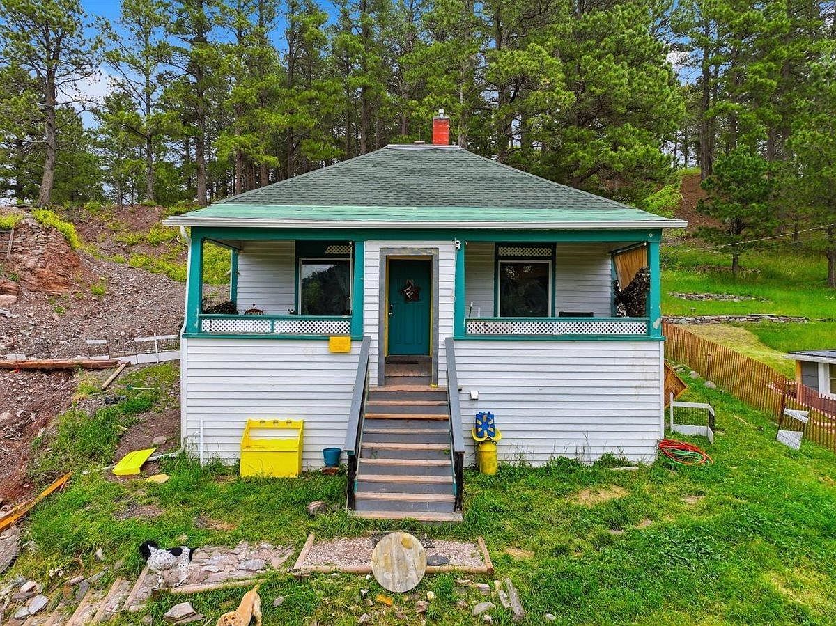 406 Barclay Ave Lead, SD 57754, 57754