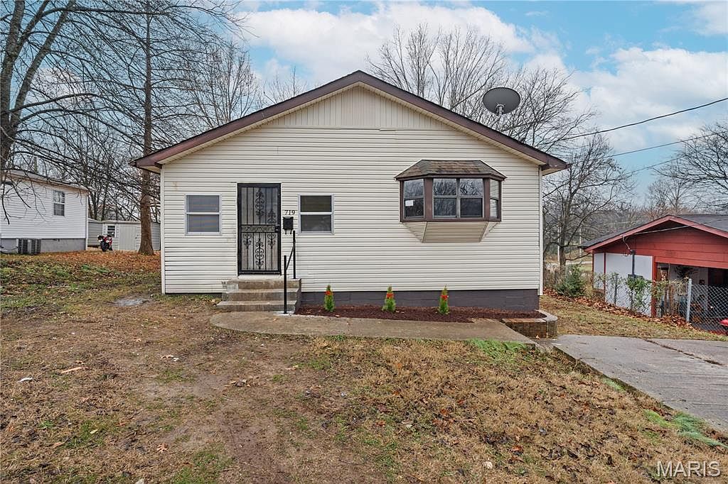 719 Mary St Poplar Bluff, MO 63901 - Thumbnail 2