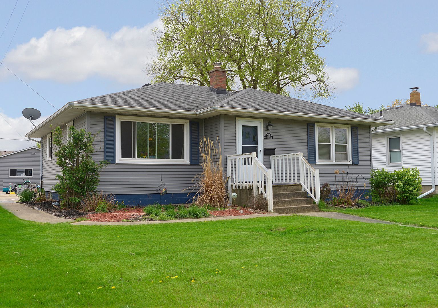 1307 W Washington St Ottawa, IL 61350 - Thumbnail 2