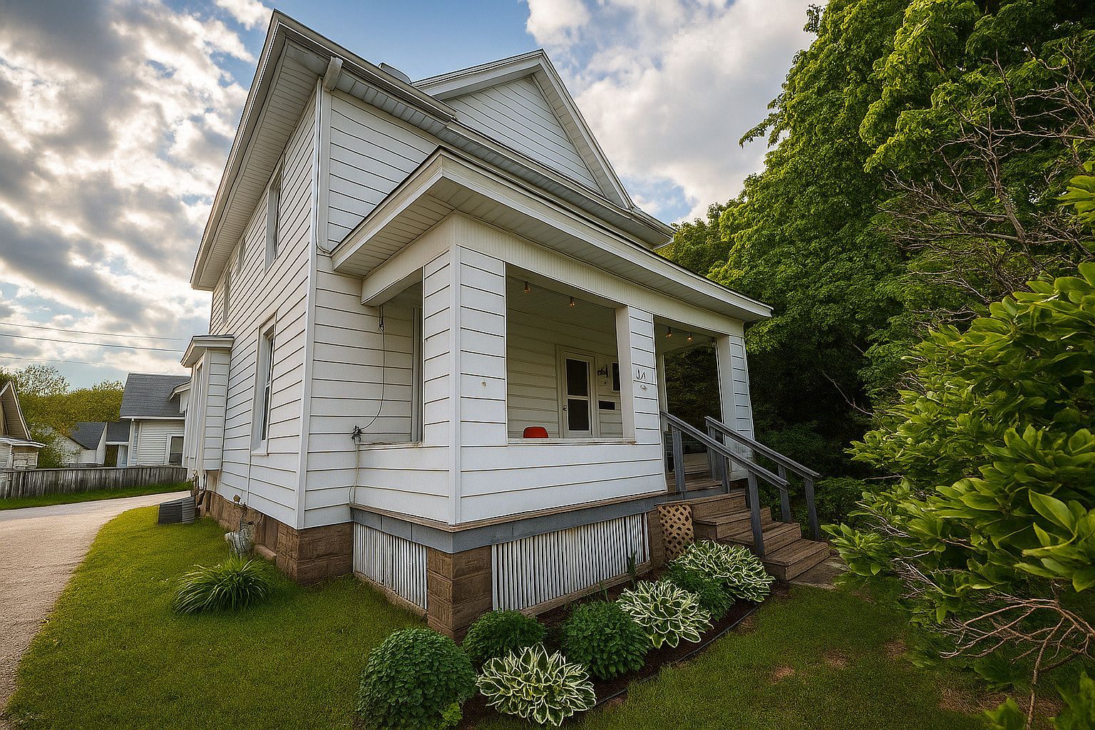 1309 S Main St Bloomington, IL 61701 - Thumbnail 2