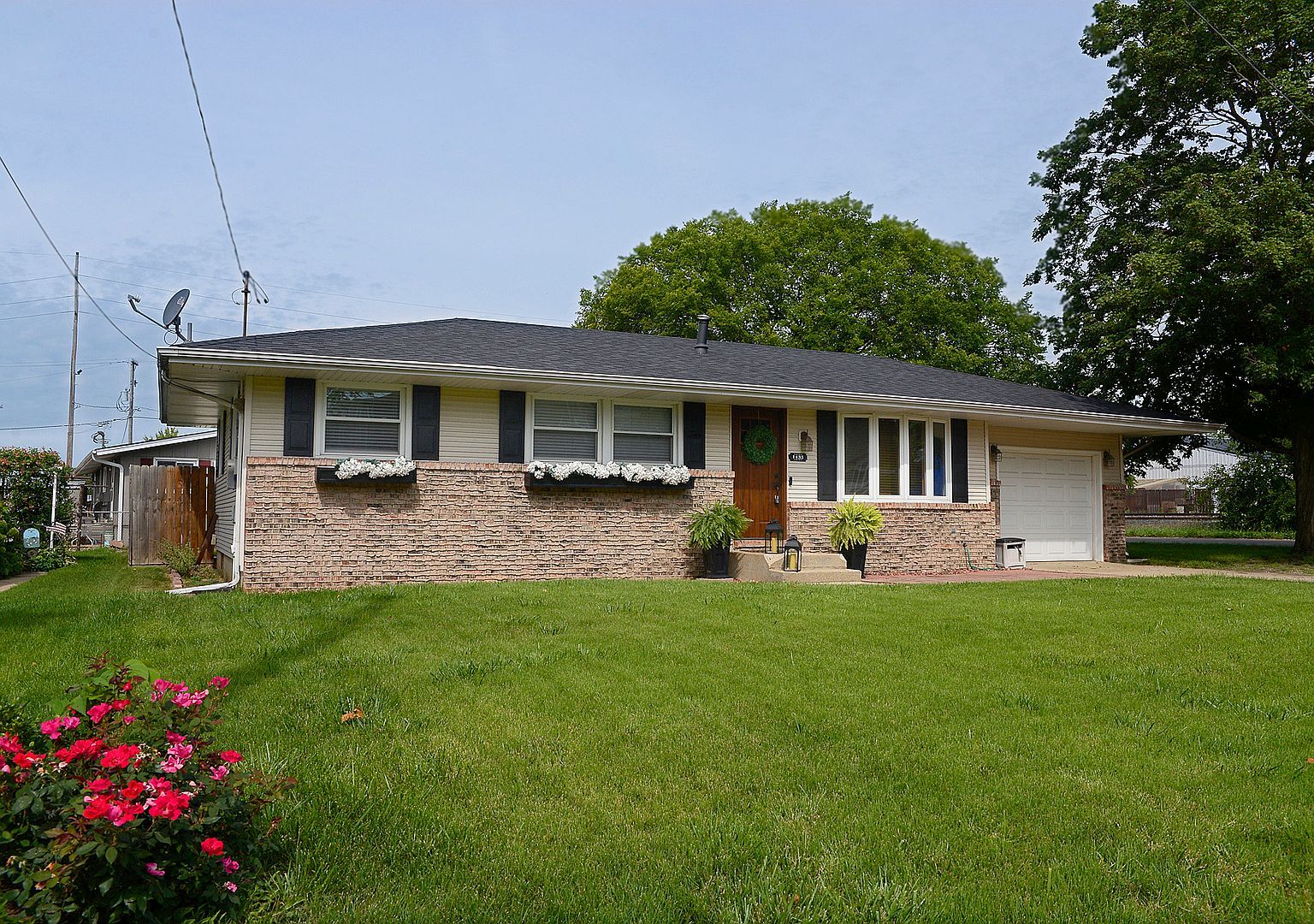 1435 Price St Ottawa, IL 61350 - Thumbnail 2